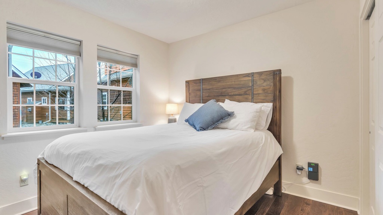 Photo of Bedroom in Dover Bay