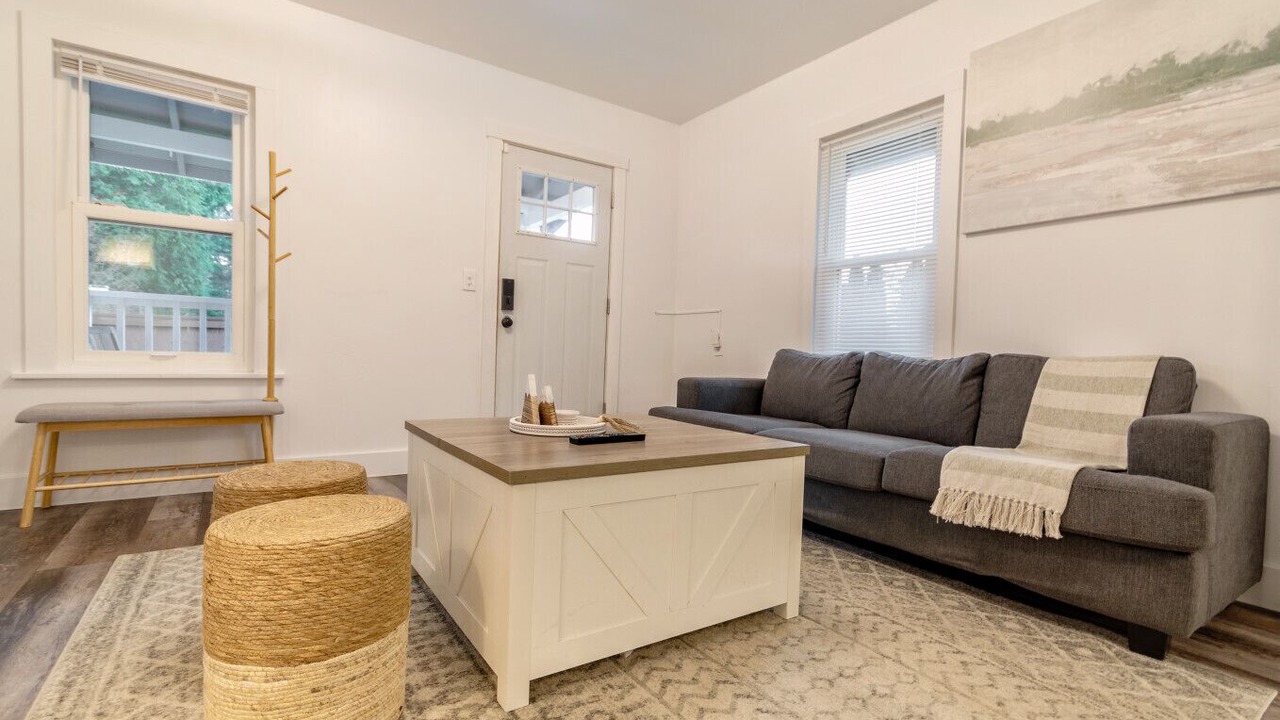 Photo of Livingroom in South End