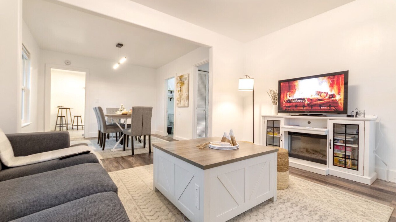 Photo of Livingroom in South End