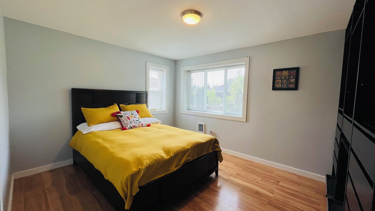 Photo of Bedroom in Burien