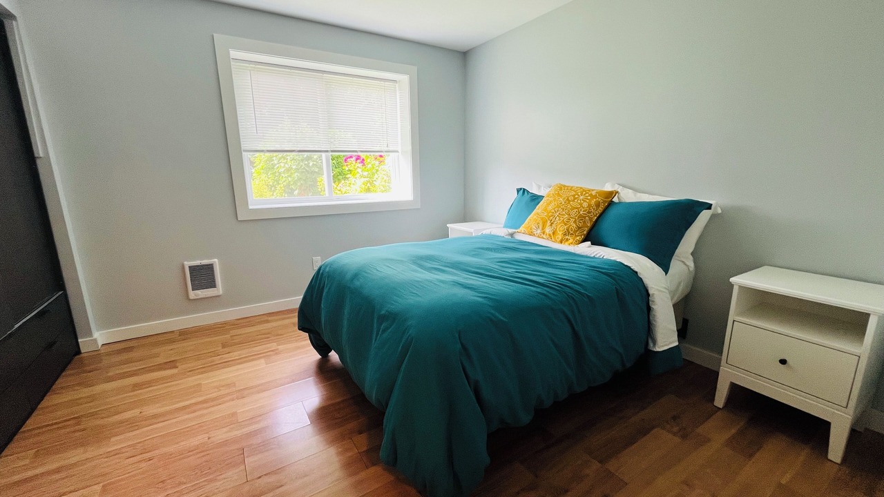 Photo of Bedroom in Burien