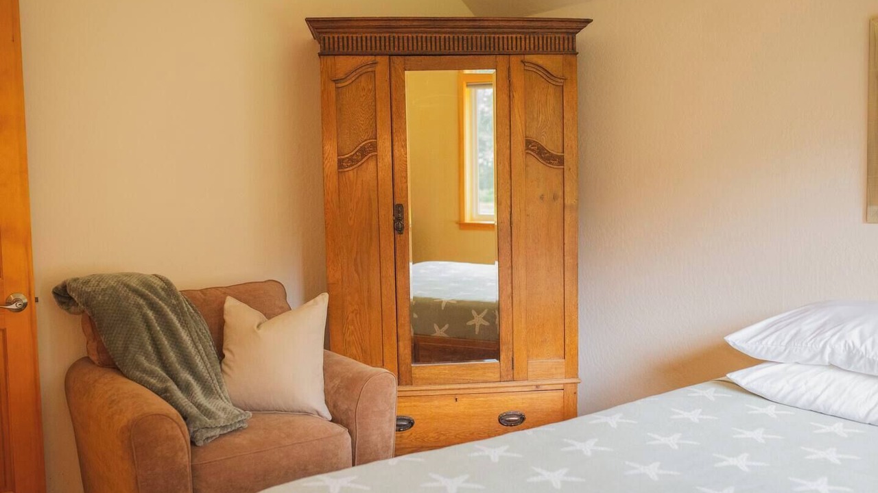 Photo of Bedroom in Lummi Island