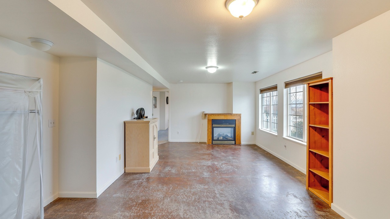 Photo of Bedroom in Clarkston Heights-Vineland