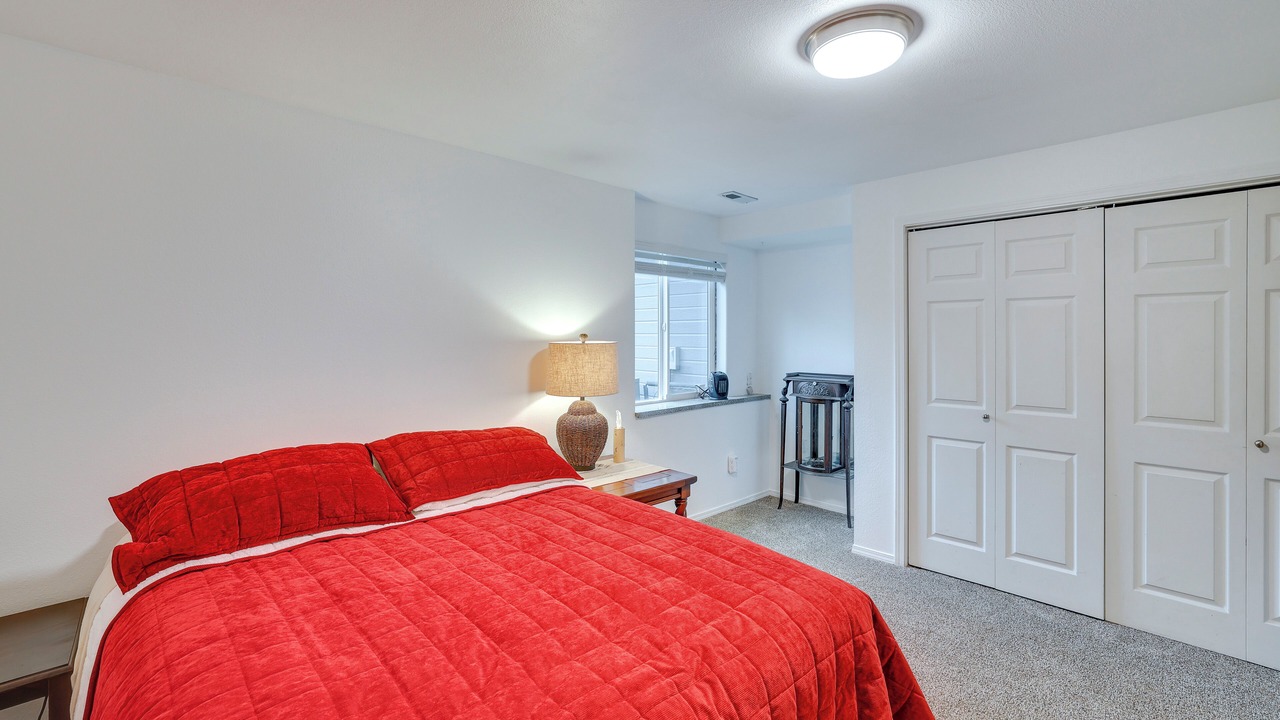 Photo of Bedroom in Clarkston Heights-Vineland