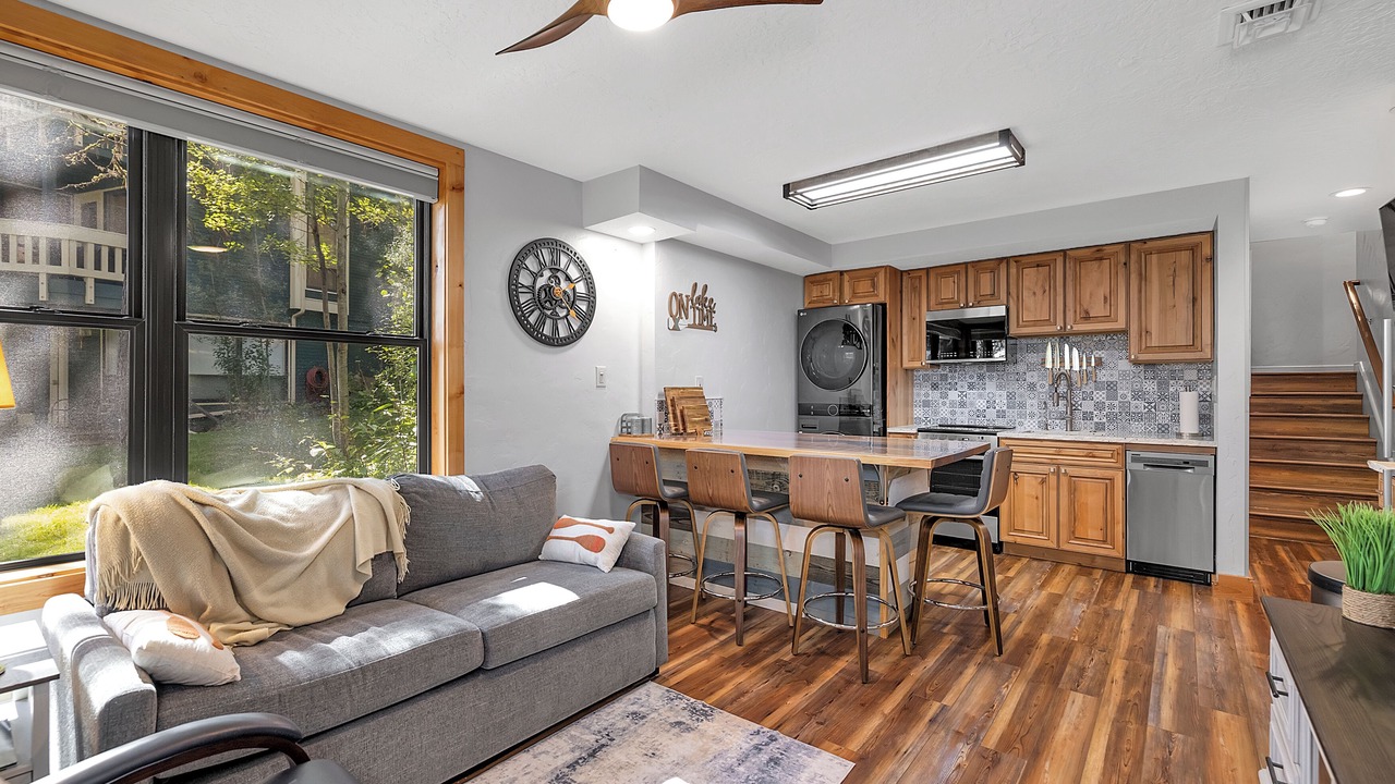 Photo of Livingroom in New Meadows