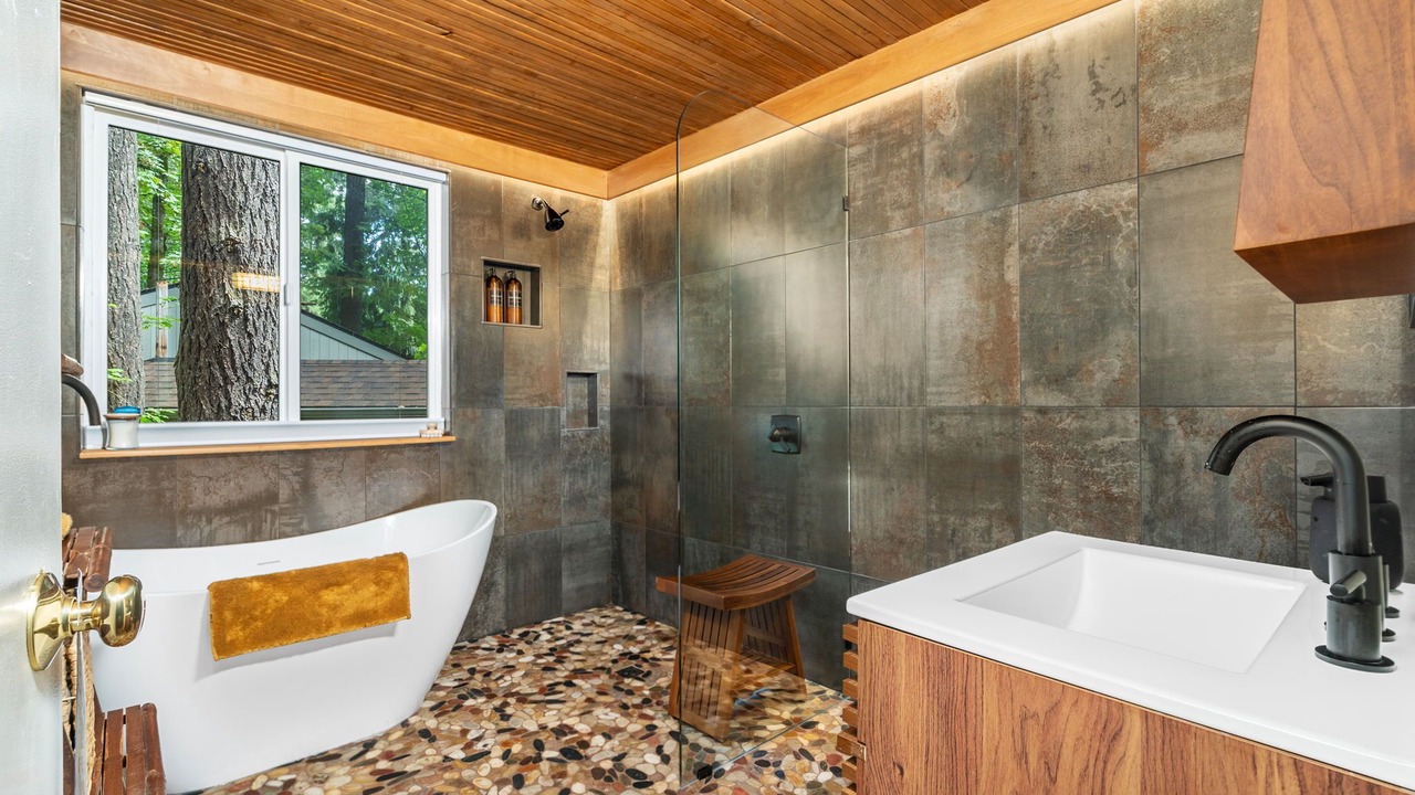 Photo of Bathroom in Cedar Hills