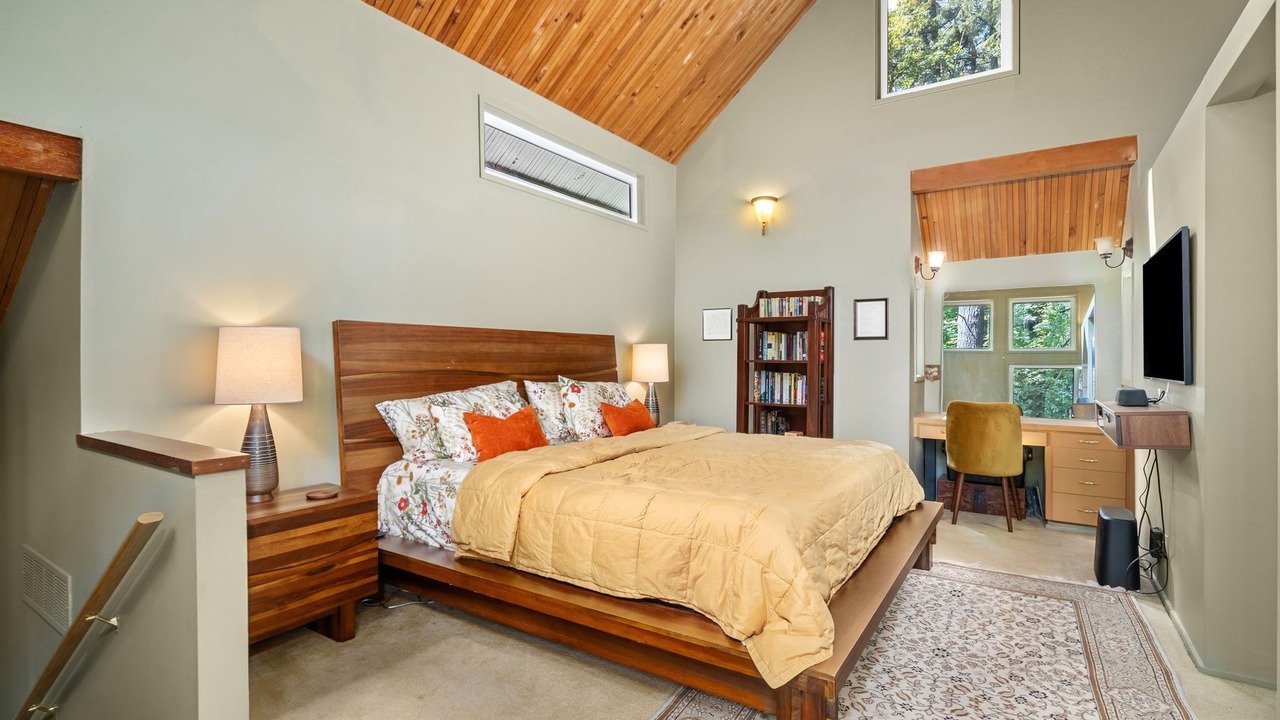 Photo of Bedroom in Cedar Hills