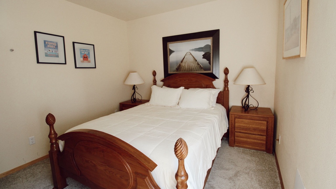 Photo of Bedroom in Sunland Estates