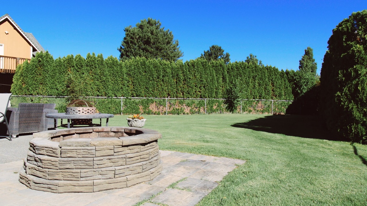 Photo of Outdoor in Sunland Estates