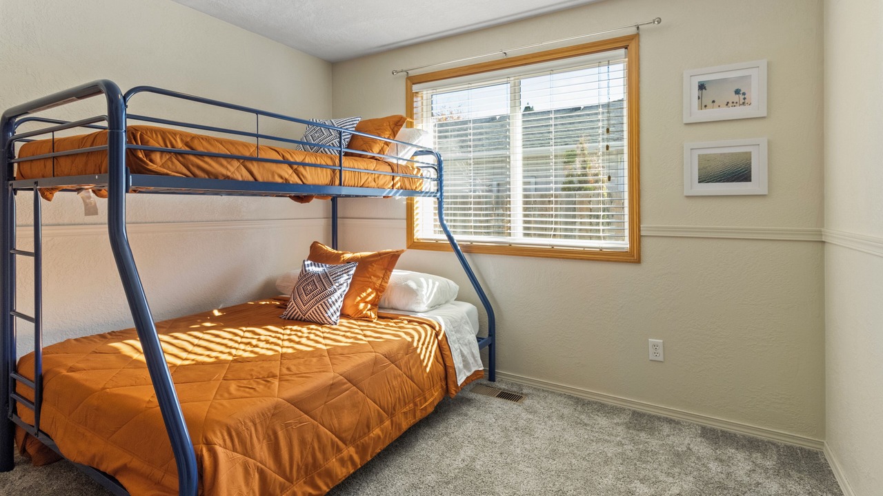 Photo of Bedroom in Central Point