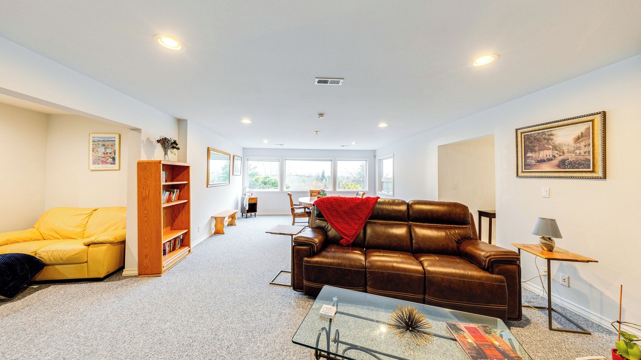 Photo of Livingroom in Custer