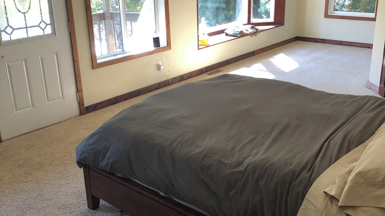Photo of Bedroom in Enumclaw