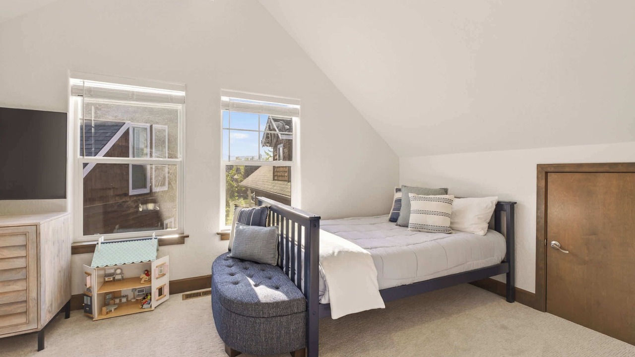 Photo of Bedroom in Dover Bay