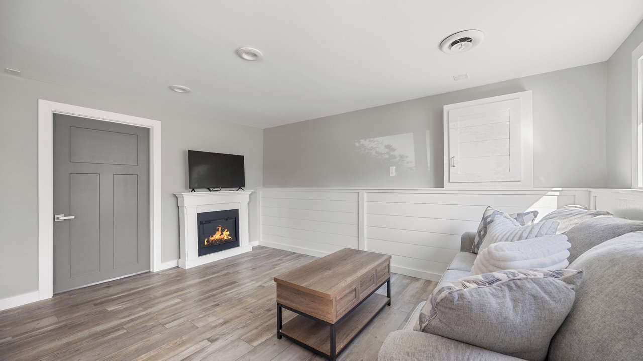 Photo of Livingroom in Harrison