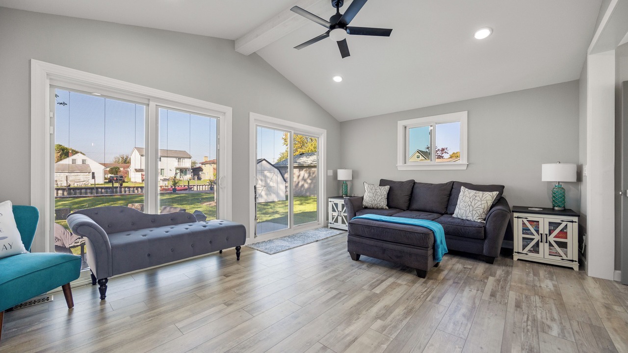 Photo of Livingroom in Harrison