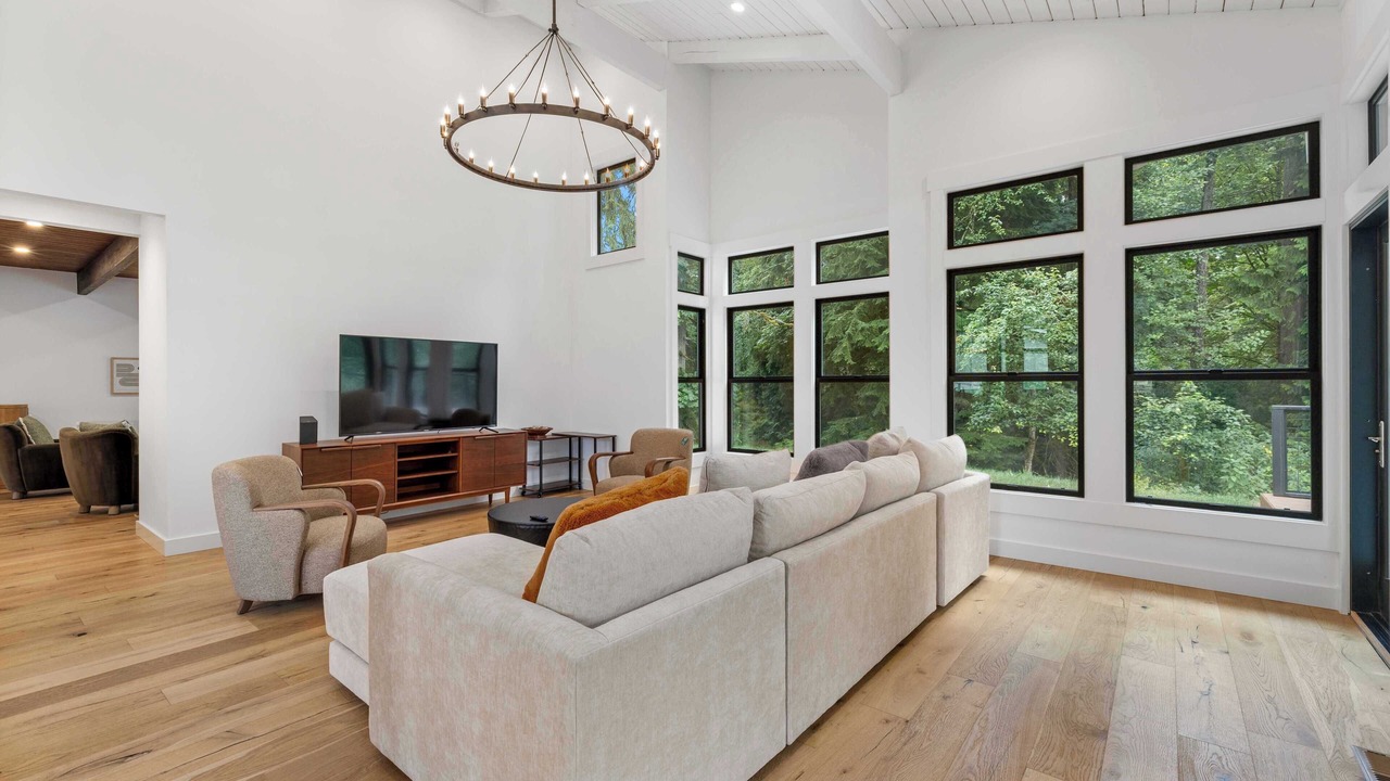 Photo of Livingroom in Union Hill-Novelty Hill