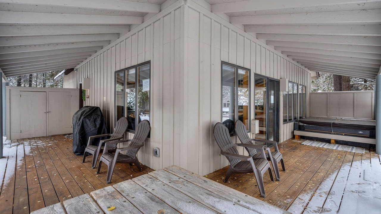 Photo of Patio Balcony in Sunriver