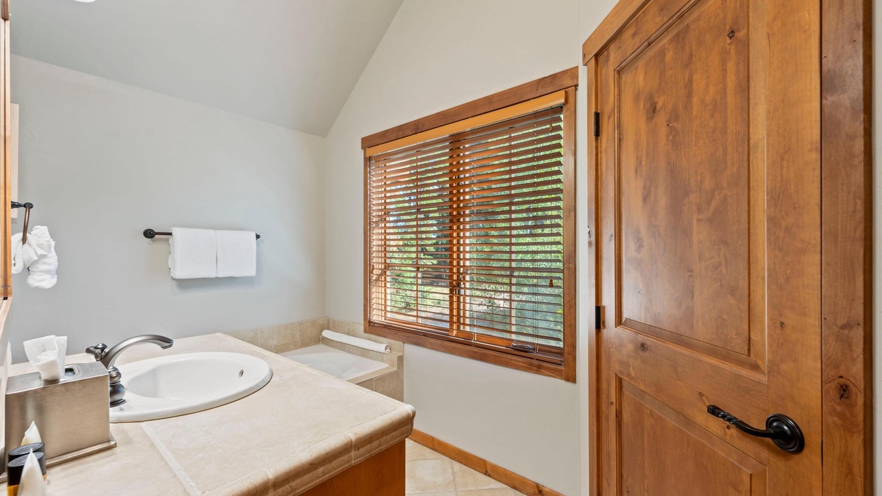 Photo of Bathroom in Tamarack Resort