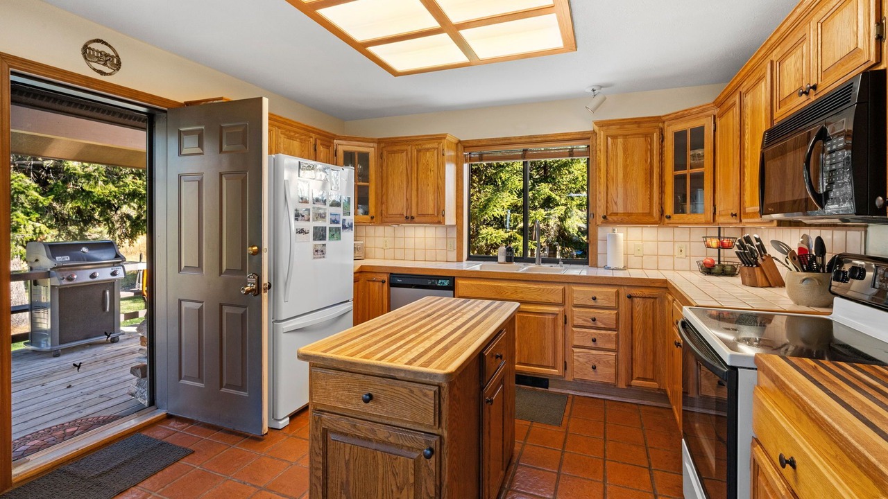 Photo of Kitchen in Lazy Acres
