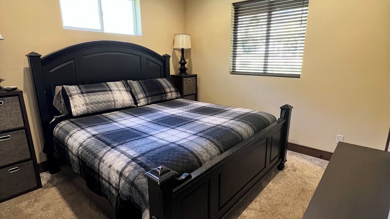 Photo of Bedroom in Pine