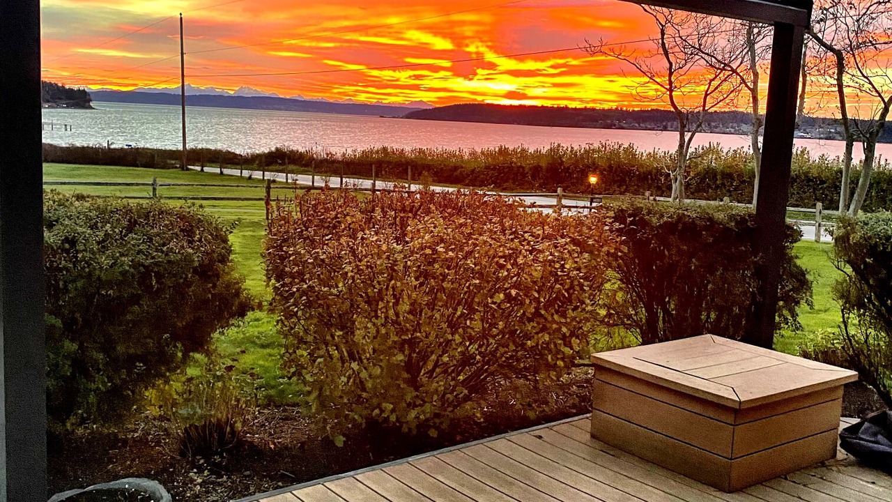 Photo of Patio Balcony in Oak Harbor