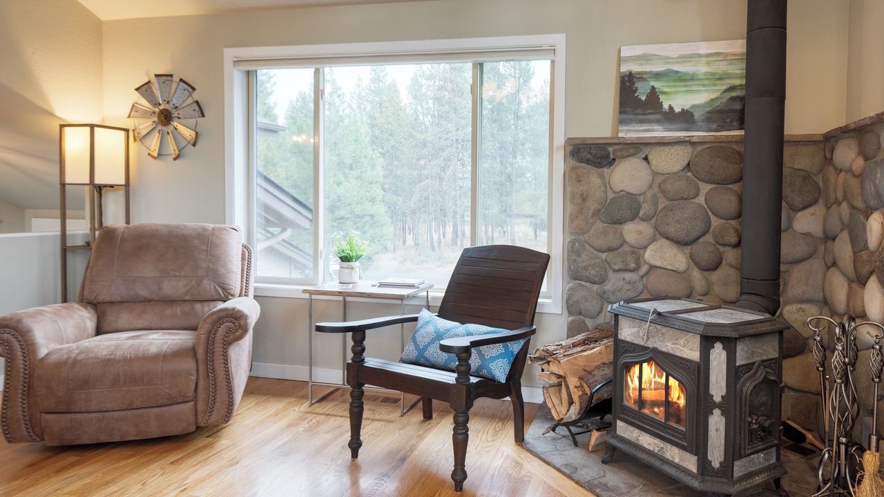 Photo of Livingroom in Three Rivers