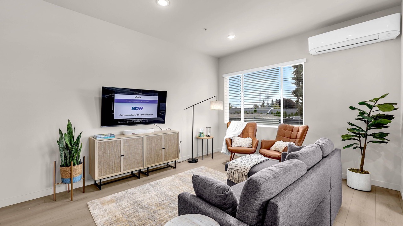 Photo of Livingroom in West Hazel Dell