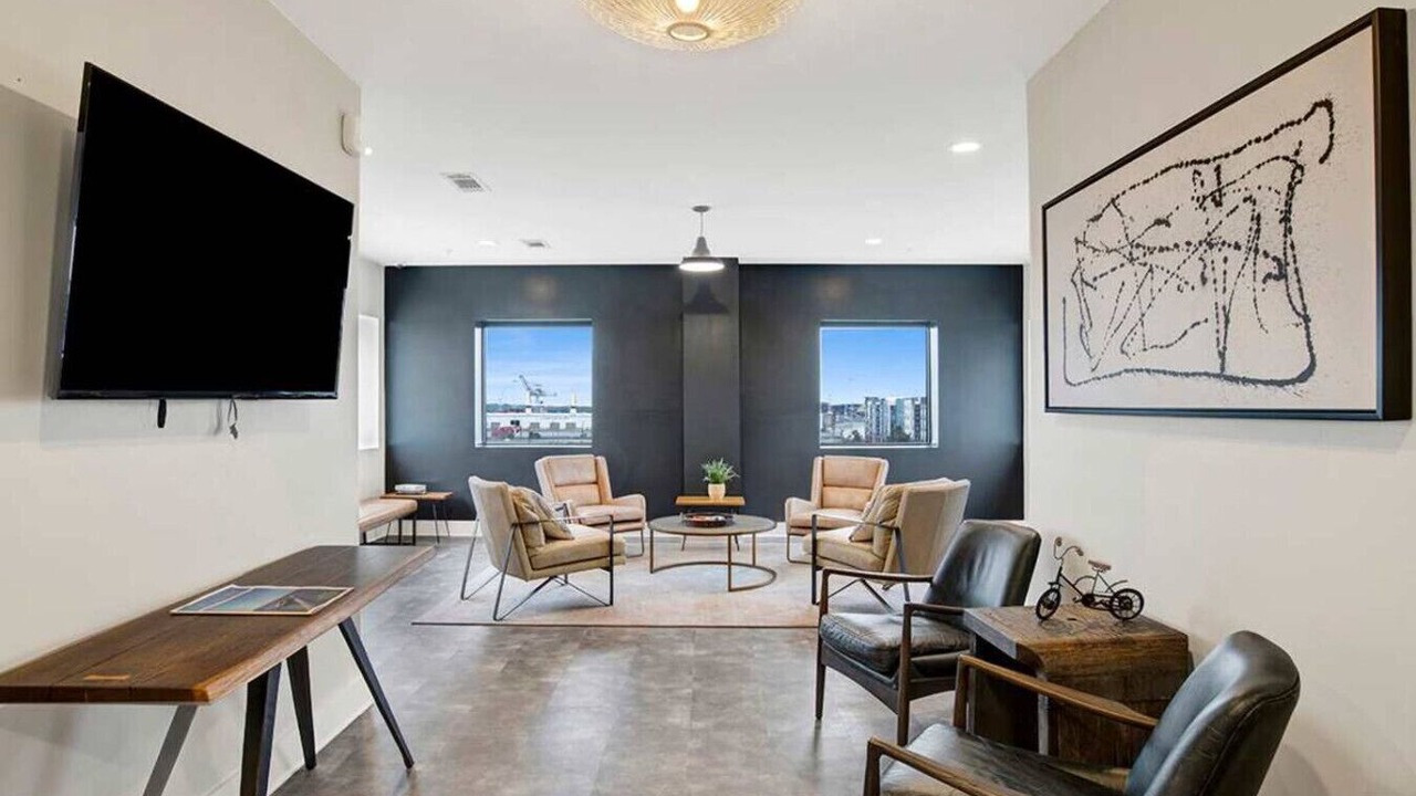 Photo of Livingroom in Central Business District