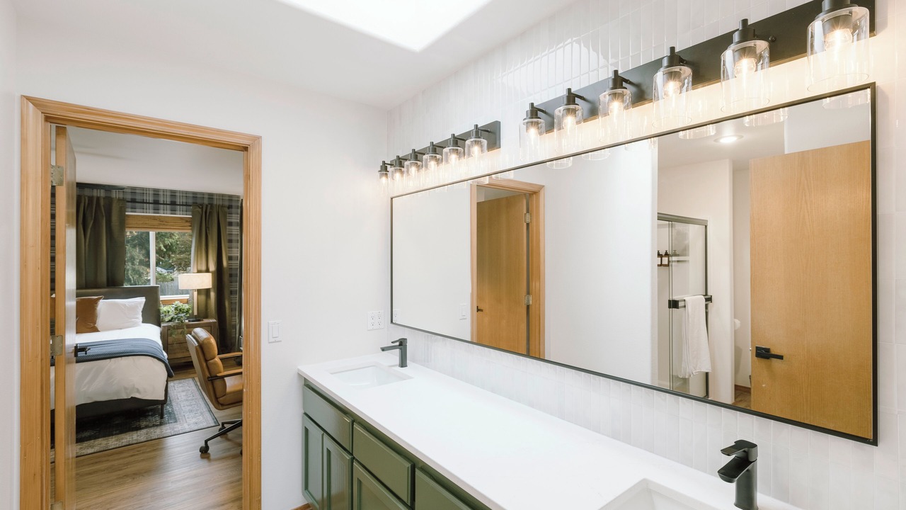 Photo of Bathroom in Concrete