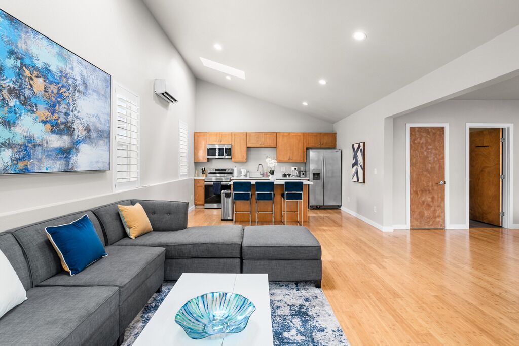 Photo of Livingroom in High Point