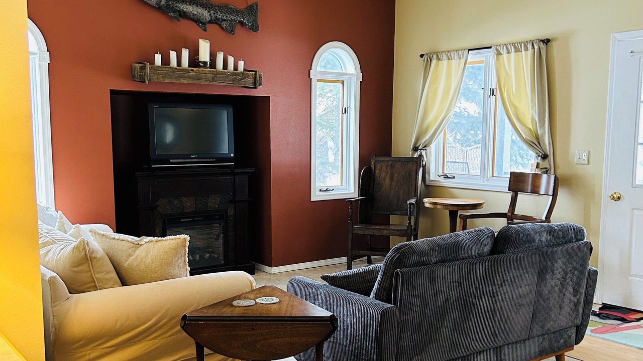 Photo of Livingroom in Game Creek
