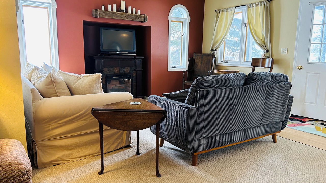 Photo of Livingroom in Game Creek