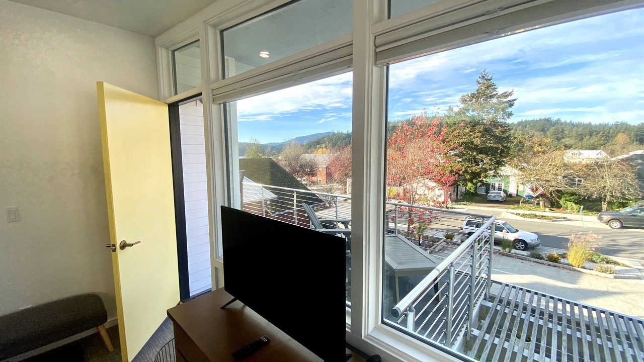 Photo of Patio Balcony in Eastsound