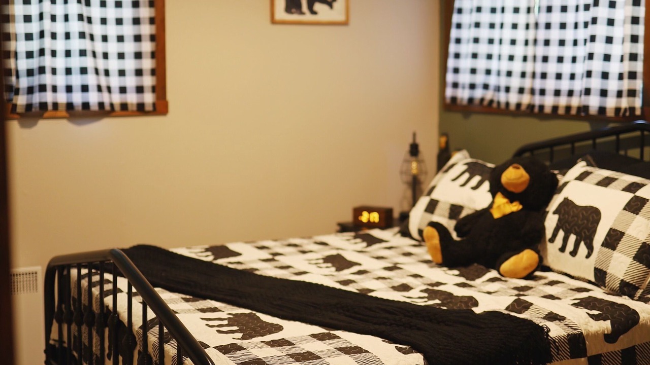 Photo of Bedroom in Colville