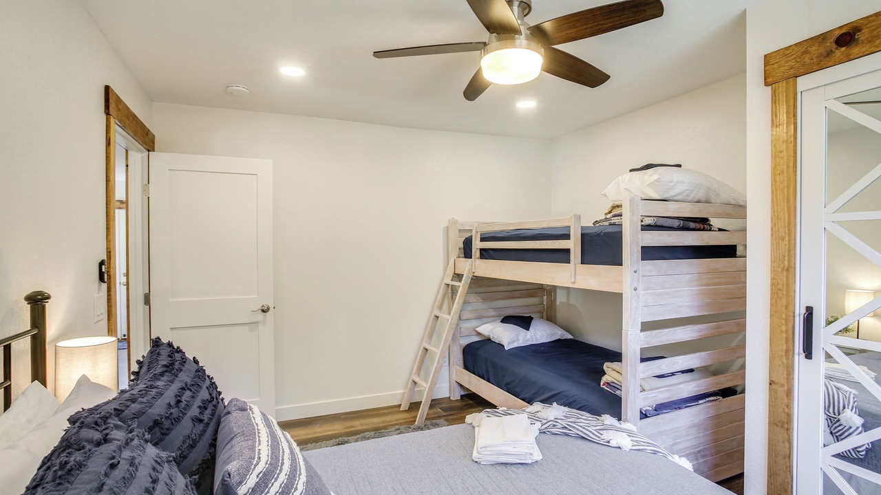 Photo of Bedroom in Hayden Lake