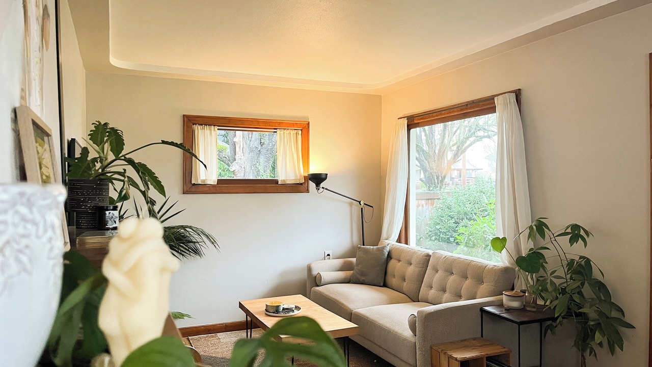 Photo of Livingroom in North End