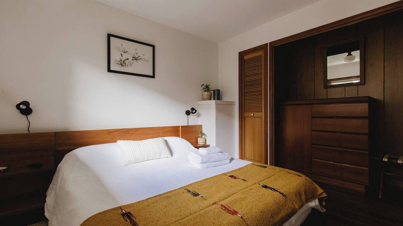 Photo of Bedroom in North End