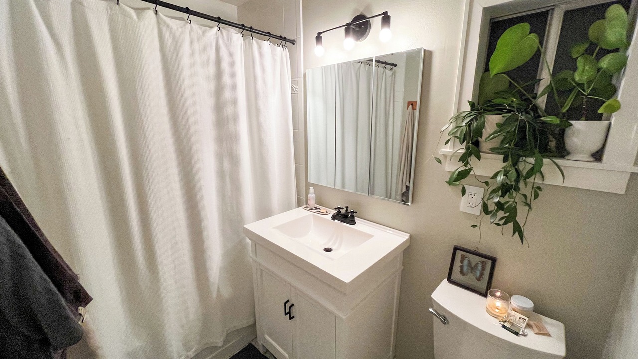 Photo of Bathroom in North End