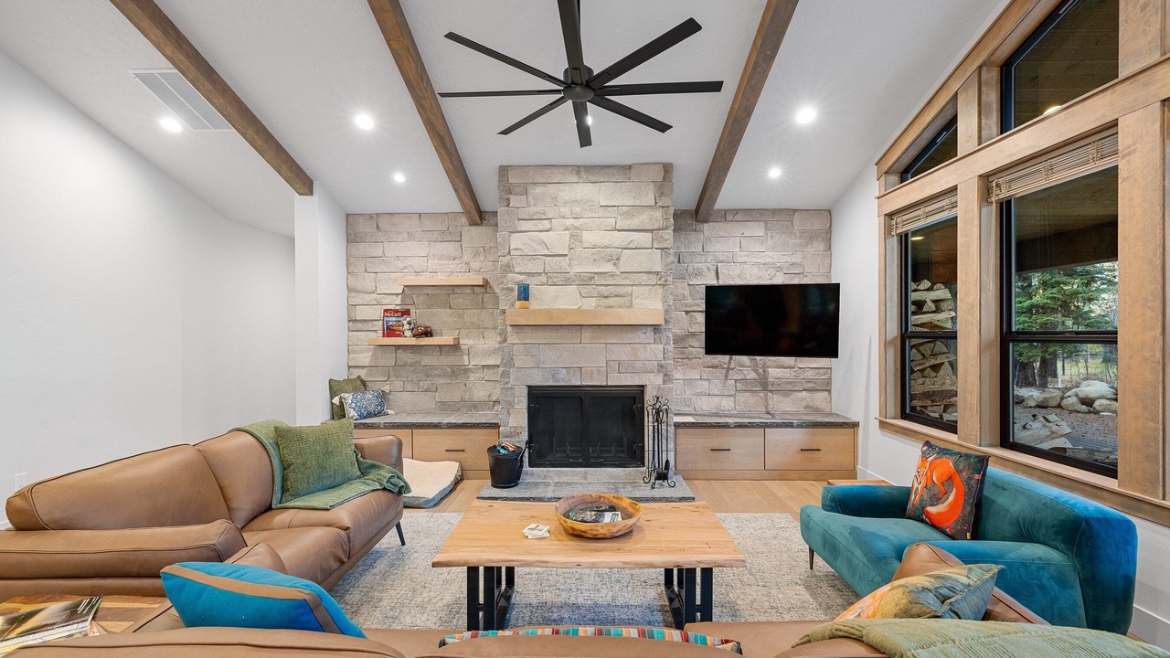 Photo of Livingroom in McCall