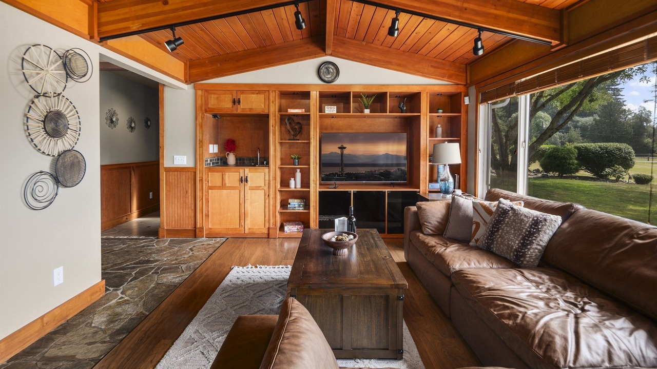 Photo of Livingroom in Enumclaw