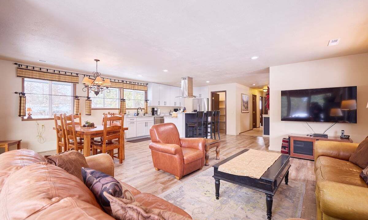 Photo of Livingroom in Leavenworth