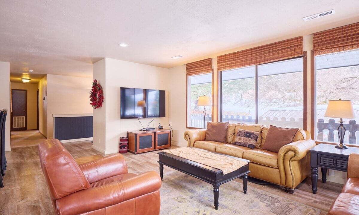 Photo of Livingroom in Leavenworth