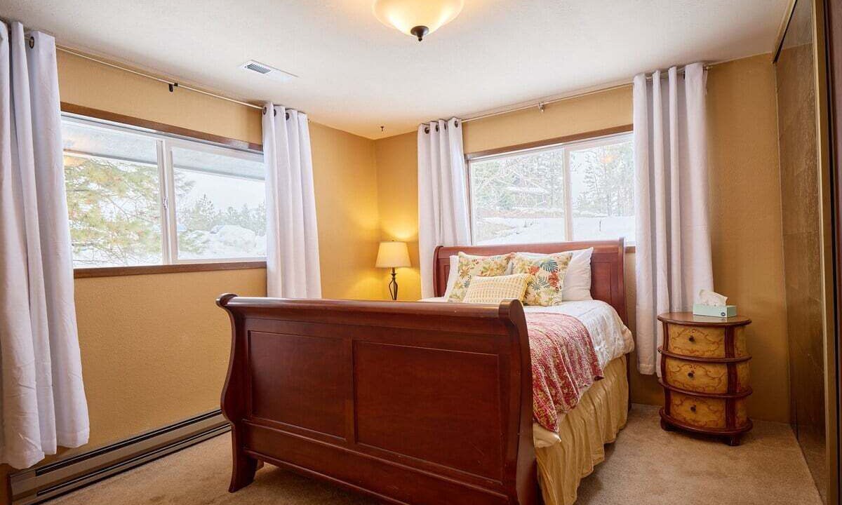 Photo of Bedroom in Leavenworth