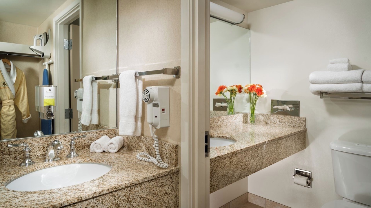 Photo of Bathroom in University District