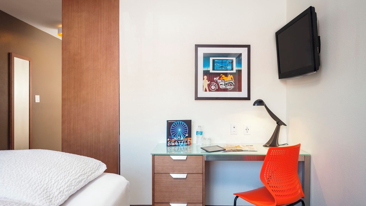 Photo of Bedroom in University District