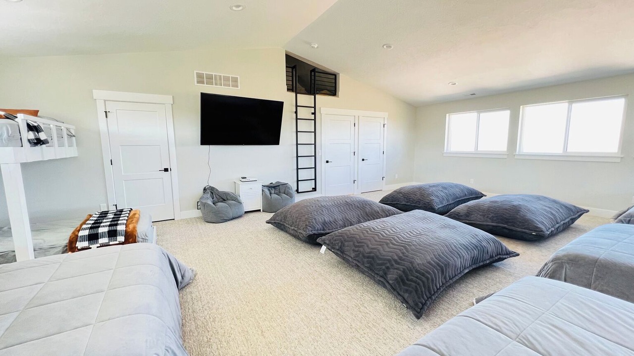 Photo of Bedroom in Sweetwater