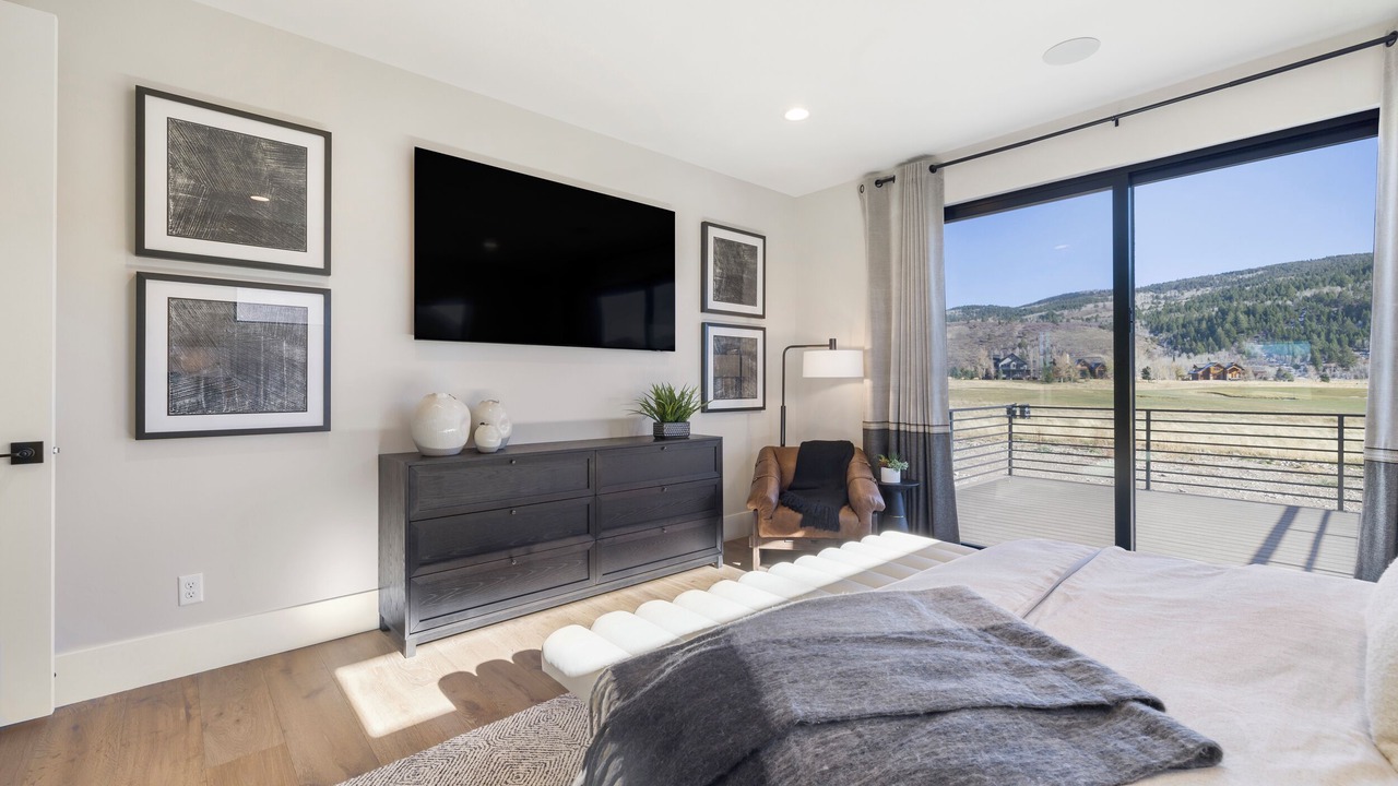 Photo of Bedroom in Victor