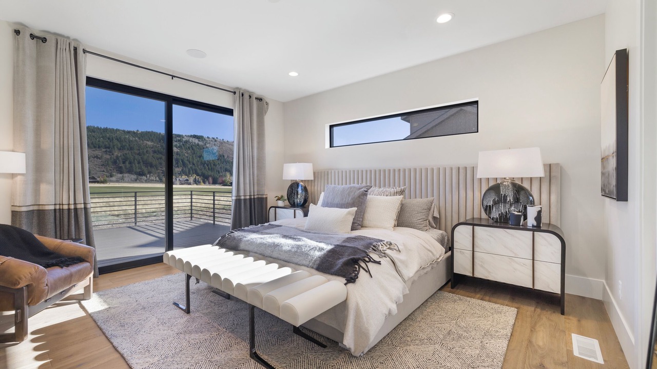Photo of Bedroom in Victor
