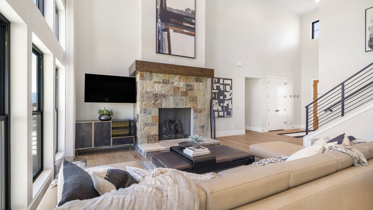 Photo of Livingroom in Victor