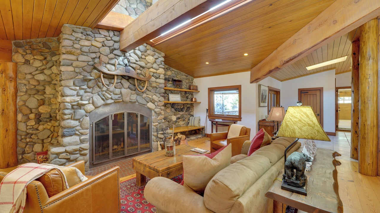 Photo of Livingroom in Weyyakin Ranch